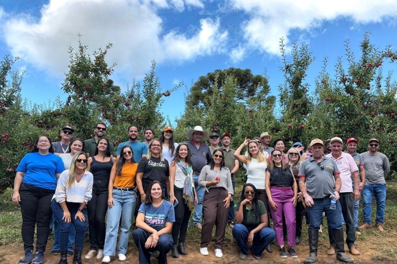 Equipe de Alimentação Escolar da Serra participa de visita técnica em Santa Catarina